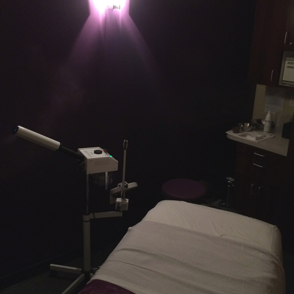 Massage Envy - Facial Room