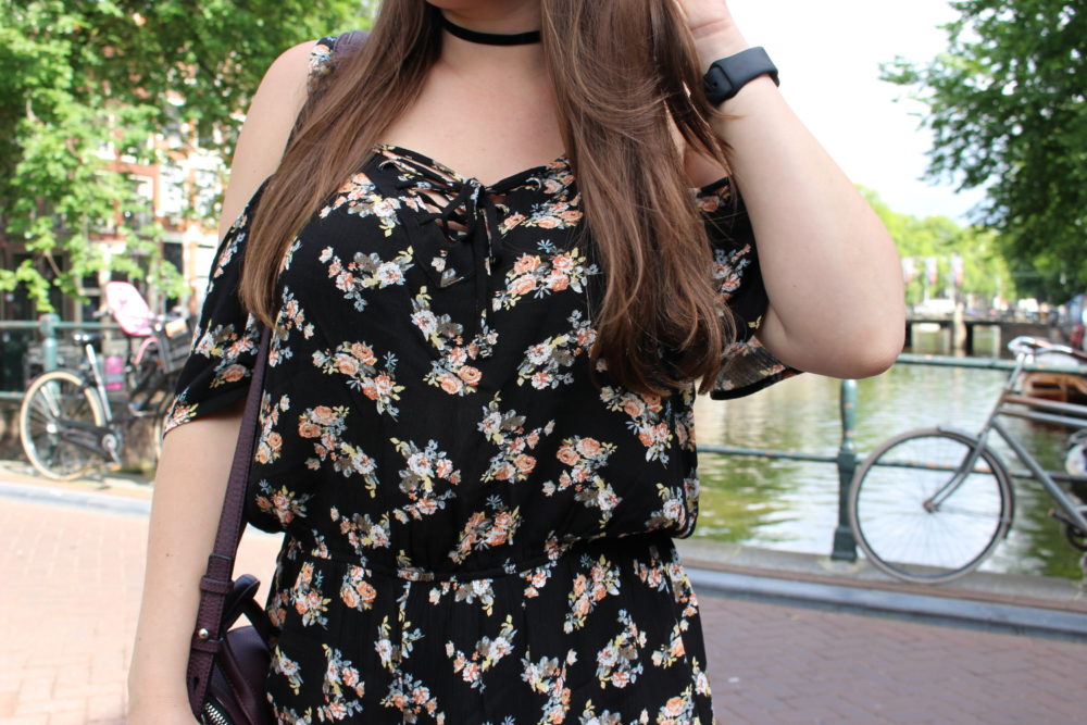 summer travel outfit - floral romper - amsterdam blogger