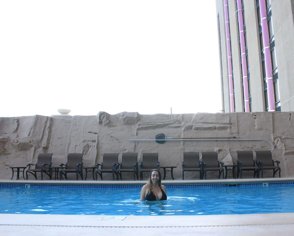 outdoor pool at Atlantis Reno