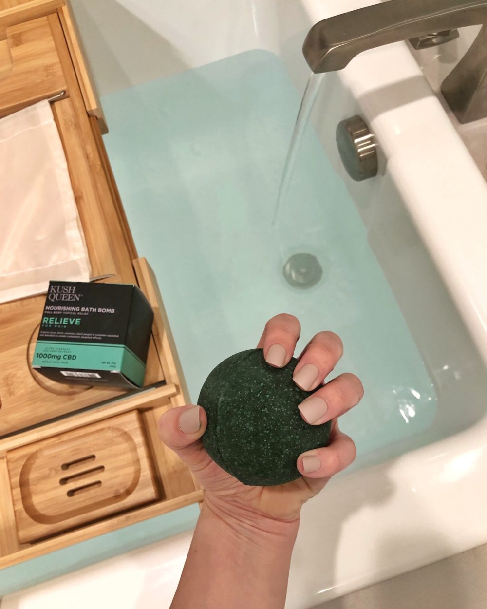 CBD Beauty - Kush Queen Relieve Bath Bomb